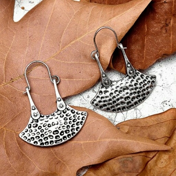 Hammered Dangle Earrings in Burnish Silver - Picture 3 of 5